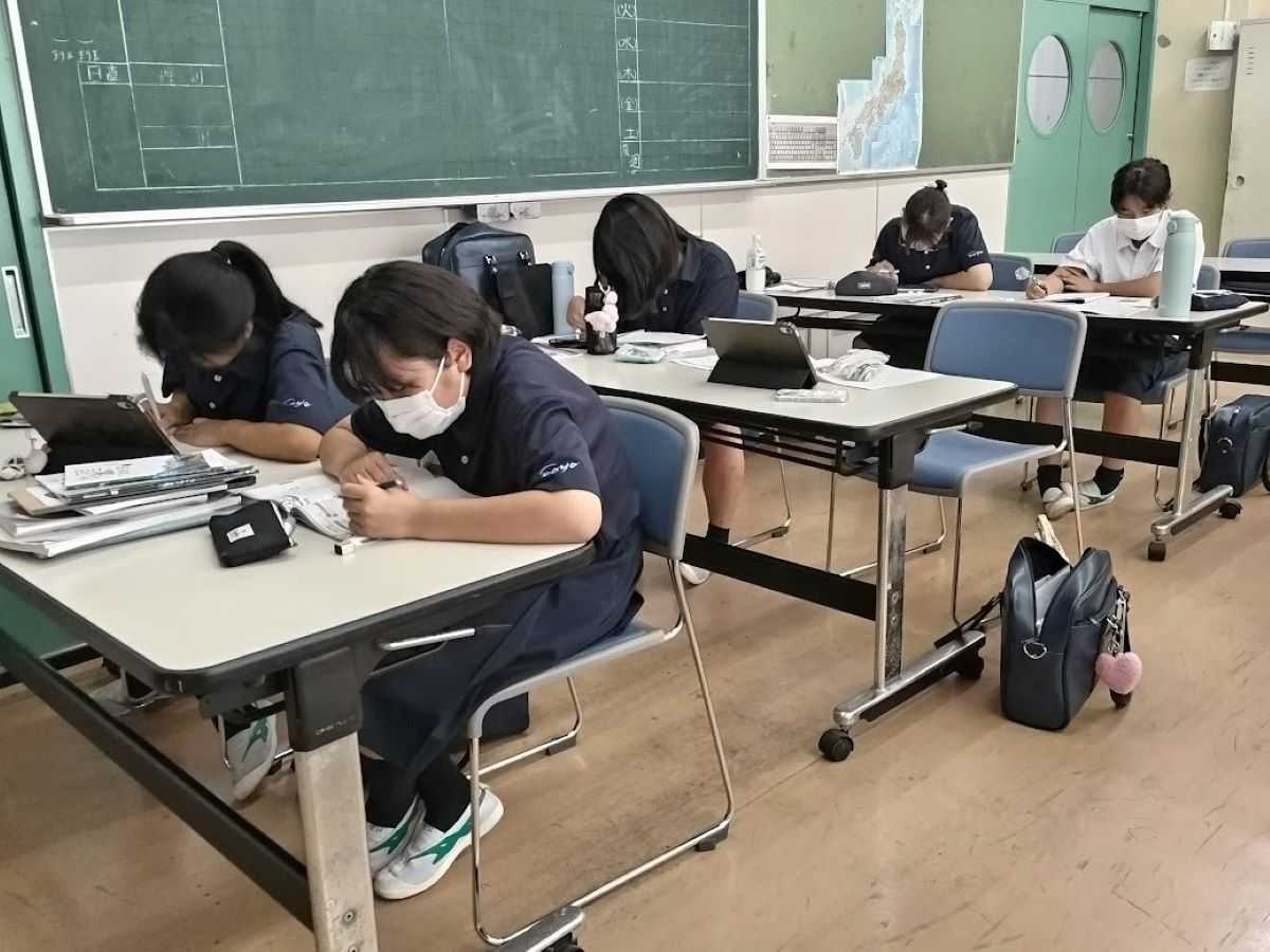 試験週間